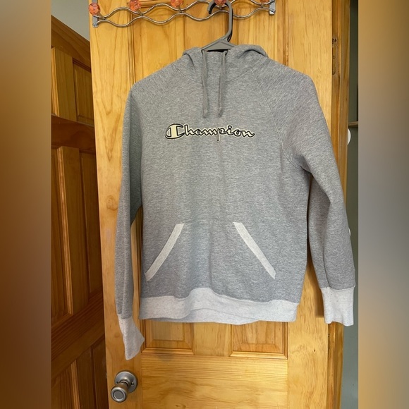Champion grey hoodie. Great condition size medium - Picture 2 of 3